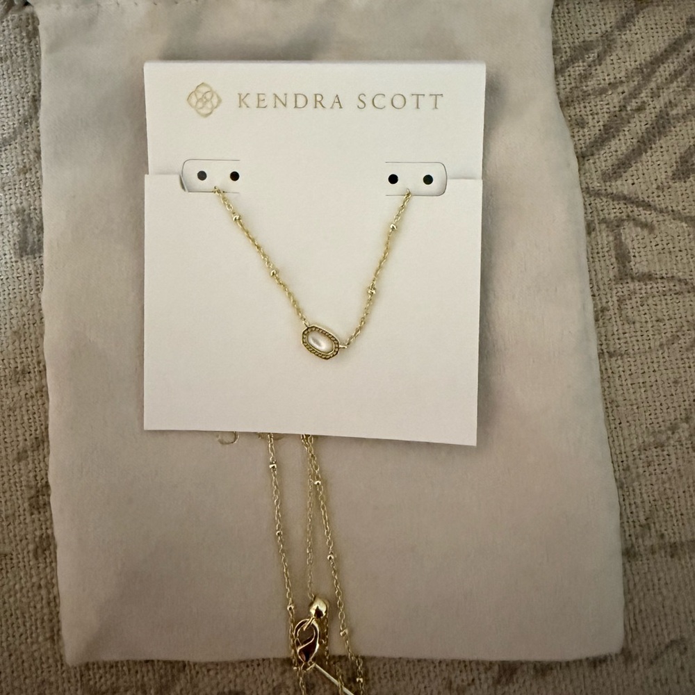 NWT kendra scott mini elisa necklace
